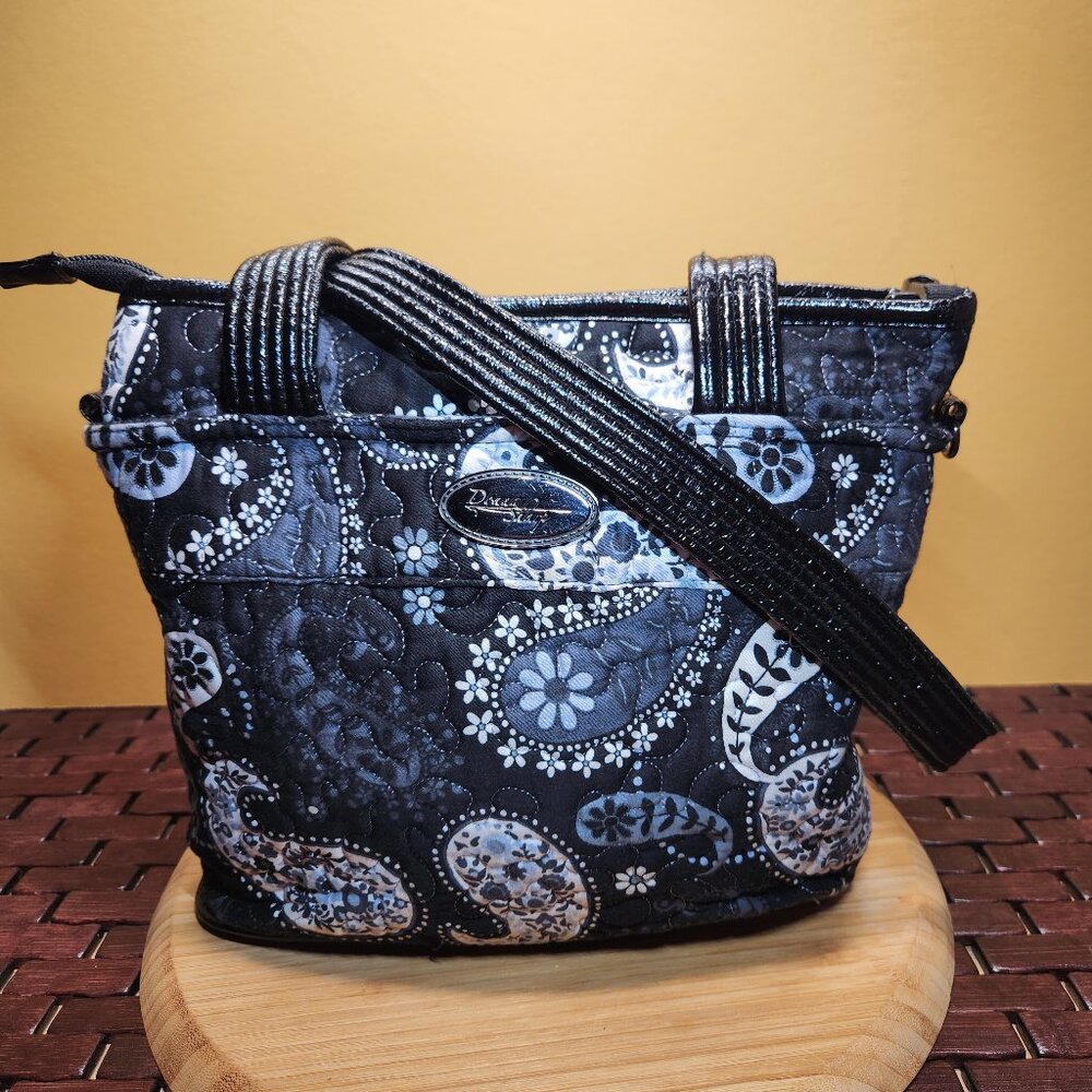 Donna Sharp Black, White, and Gray Paisley Quilted Handbag USA Made